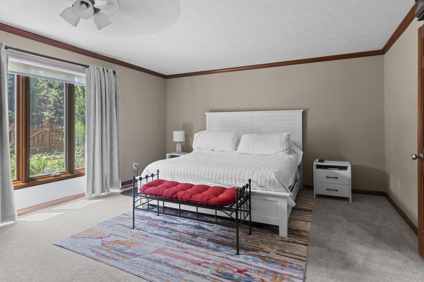 Main-level primary suite