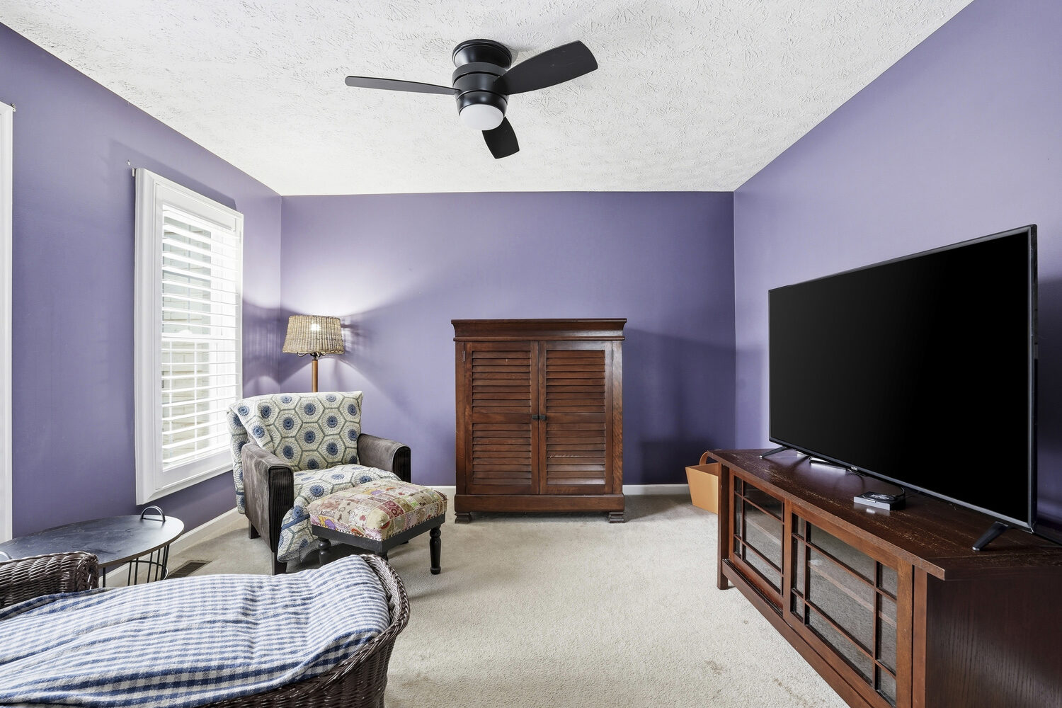 Secondary bedroom