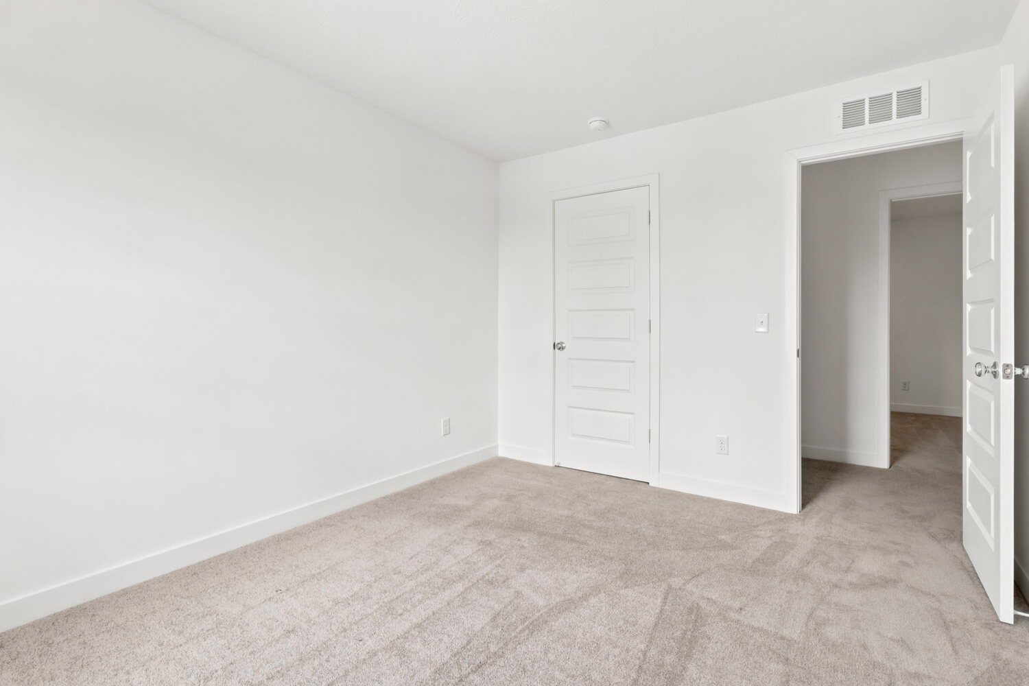 Owner's suite with ensuite bath