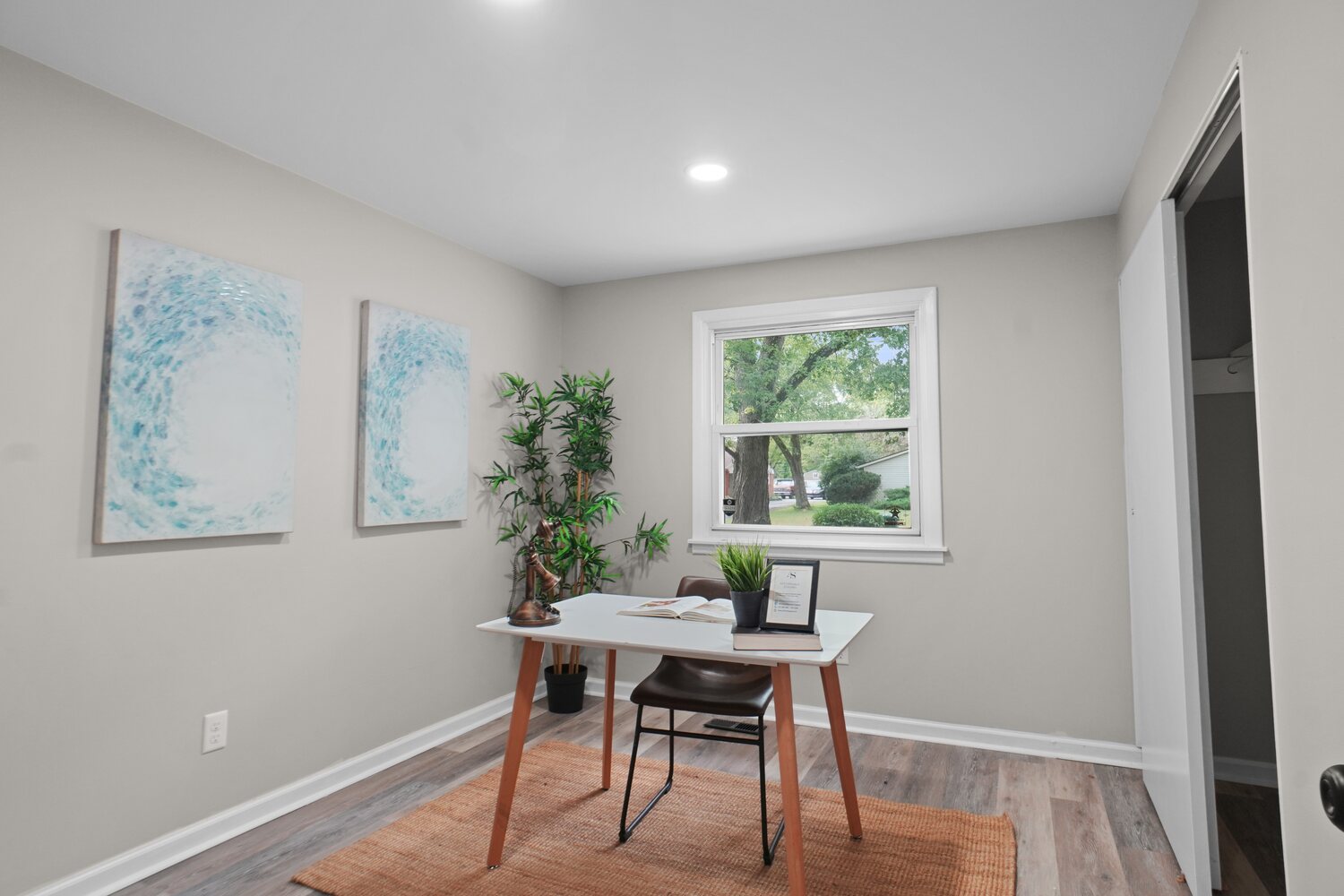 Office or third bedroom